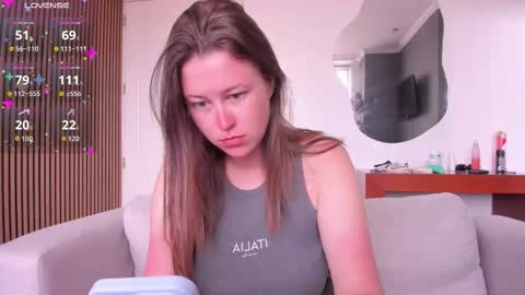 Twiix online show from December 2025 04:33:01 PM