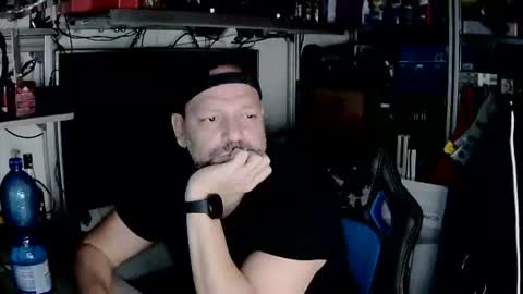 Snapshot of kostasgreek42 chatting on December 2024 05:50:01 PM Kosta online show from December 2024 05:50:01 PM