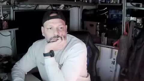 Snapshot of kostasgreek42 chatting on January 2025 07:21:01 PM Kosta online show from January 2025 07:21:01 PM