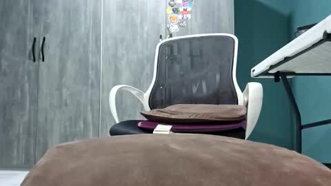 Koto Bombon online show from April 2026 01:53:01 AM