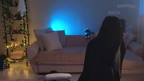 Kottyaa cb FOLLOWING  online show from November 2025 07:37:01 PM