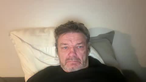 Snapshot of kovapoika chatting on October 2025 06:53:01 PM kovapoika online show from October 2025 06:53:01 PM