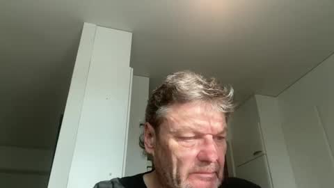 Snapshot of kovapoika chatting on October 2025 01:00:02 PM kovapoika online show from October 2025 01:00:02 PM