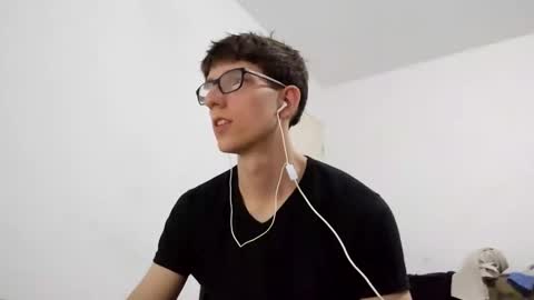 Facu online show from December 2024 08:26:02 AM