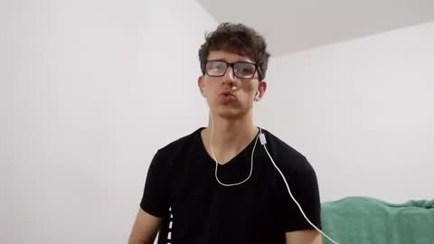 Facu online show from February 2025 01:17:02 PM