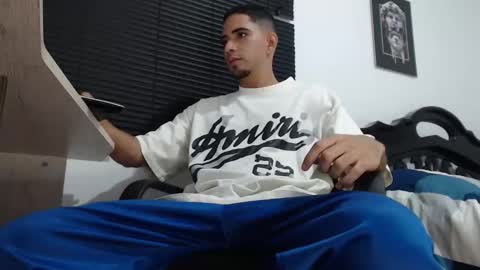 Snapshot of kratoswolf chatting on January 2026 06:32:02 PM kratoswolf online show from January 2026 06:32:02 PM