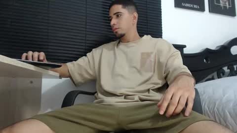 Snapshot of kratoswolf chatting on January 2026 05:37:01 PM kratoswolf online show from January 2026 05:37:01 PM