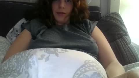 Snapshot of krazyred1027 chatting on February 2026 06:10:02 AM krazyred1027 online show from February 2026 06:10:02 AM