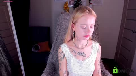 Snapshot of kris_grant chatting on January 2025 10:37:02 AM kris_grant online show from January 2025 10:37:02 AM