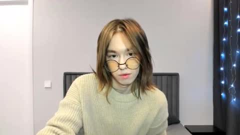 Snapshot of krisfemboy chatting on January 2026 03:14:01 PM krisfemboy online show from January 2026 03:14:01 PM