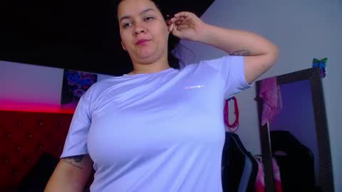 kriss_sweetboobs online show from November 2025 12:08:02 PM