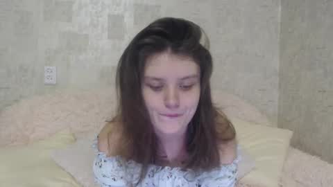 krissvoss online show from November 2025 04:28:02 PM