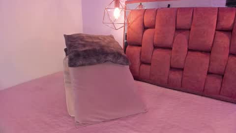 Snapshot of kristakinnky chatting on March 2026 11:48:01 AM BETANIA online show from March 2026 11:48:01 AM