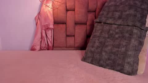 Snapshot of kristakinnky chatting on March 2026 11:32:02 AM BETANIA online show from March 2026 11:32:02 AM