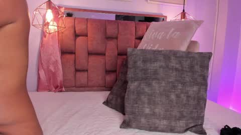 Snapshot of kristakinnky chatting on March 2026 11:43:02 AM BETANIA online show from March 2026 11:43:02 AM