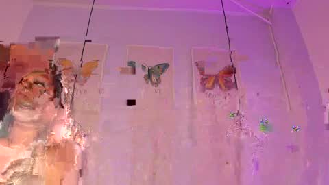 Snapshot of kristakinnky chatting on April 2026 11:59:01 AM BETANIA online show from April 2026 11:59:01 AM