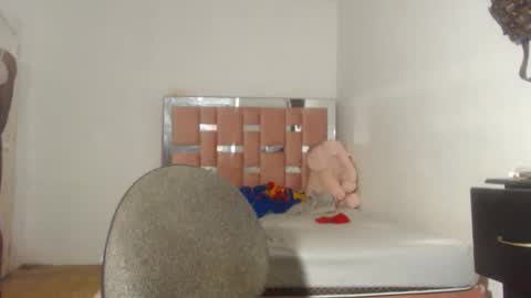 kristal_cox2 online show from May 2026 11:04:02 AM