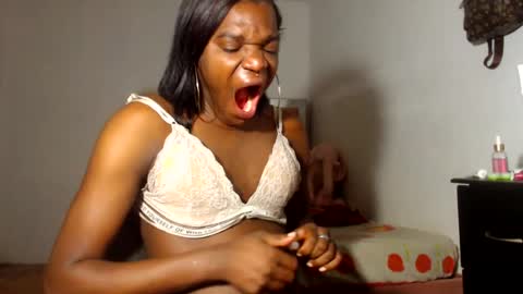 kristal_cox2 online show from July 2026 11:39:02 AM