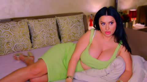 Snapshot of kristal_madness chatting on December 2024 11:30:01 PM kristal_madness online show from December 2024 11:30:01 PM