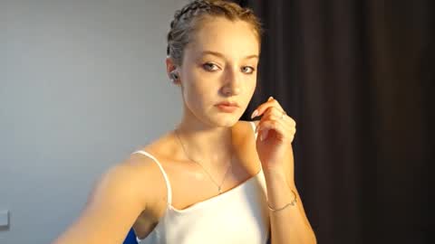 Snapshot of kristandaty chatting on February 2026 01:48:02 PM kristandaty online show from February 2026 01:48:02 PM