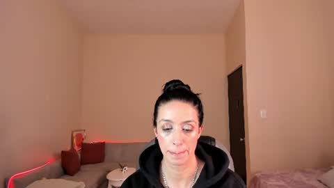 Sophia online show from June 2026 07:24:01 PM