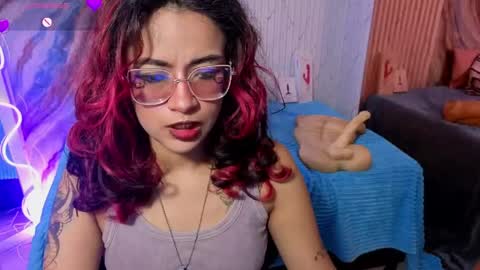 kristen_tay online show from May 2026 03:12:01 AM