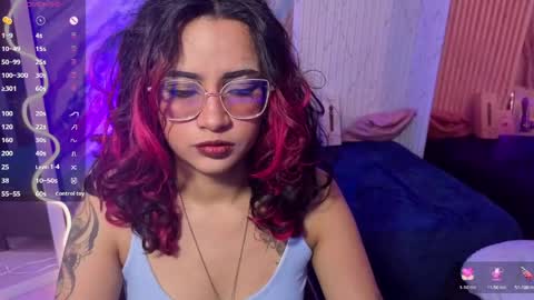 kristen_tay online show from May 2026 03:00:01 AM