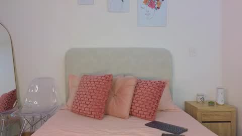 Snapshot of kristennblue_ chatting on December 2025 10:11:01 AM Kris online show from December 2025 10:11:01 AM