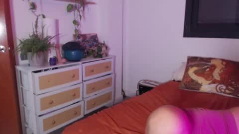 Snapshot of kristenwylde chatting on February 2025 09:47:01 PM Kristen Wylde - online show from February 2025 09:47:01 PM