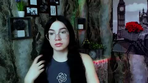 Kristen online show from September 2025 08:35:01 AM