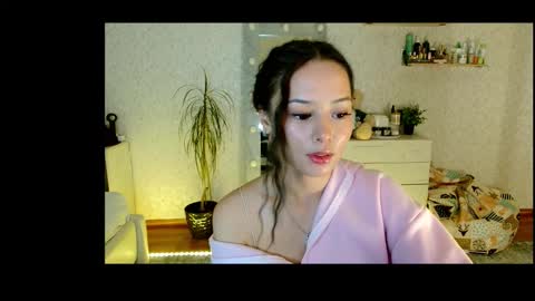Kristina online show from October 2025 01:42:02 PM