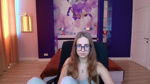 Snapshot of kristina_adel chatting on January 2025 10:51:02 AM Kristina Adel online show from January 2025 10:51:02 AM