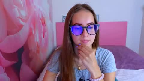 Snapshot of kristina_adel chatting on October 2025 06:46:01 AM Kristina Adel online show from October 2025 06:46:01 AM