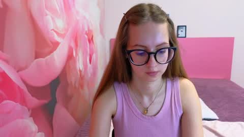 Kristina Adel online show from April 2026 06:25:01 AM