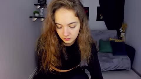 Kristina online show from December 2024 04:17:01 PM