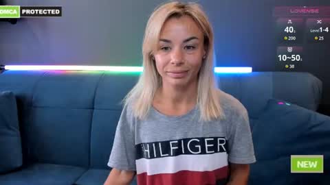 Muscle Queen online show from July 2026 10:43:01 AM