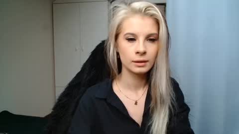 KristineAmore online show from July 2026 02:09:01 PM