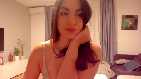 Snapshot of kristinek26 chatting on July 2026 01:52:01 AM kristinek26 online show from July 2026 01:52:01 AM