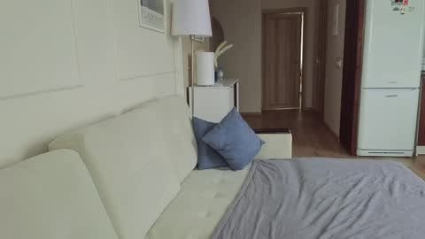 Kristi online show from April 2026 04:42:01 AM