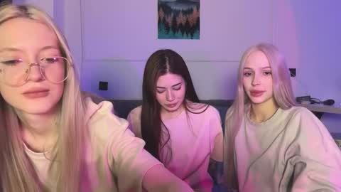 Kristy and Alice online show from March 2026 10:27:01 PM