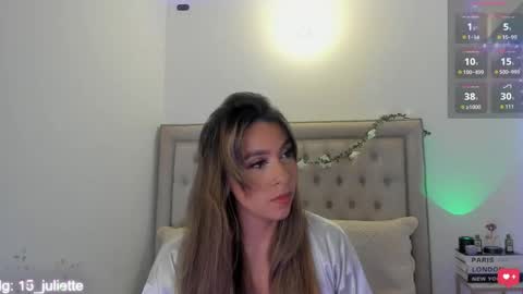 Snapshot of kristy_calderon chatting on May 2026 01:32:02 AM Juliette online show from May 2026 01:32:02 AM