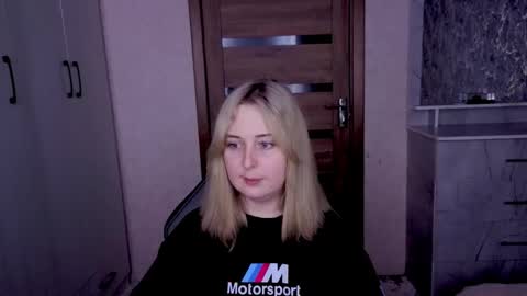 Kristy online show from February 2026 10:06:02 PM