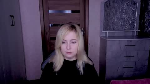 Kristy online show from May 2026 09:31:02 PM