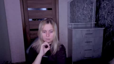 Kristy online show from May 2026 01:44:02 AM