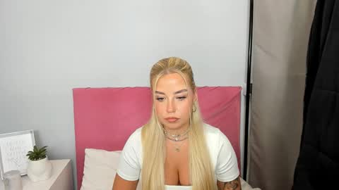 KristyFlowers online show from January 2025 09:41:02 AM