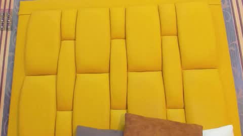 Snapshot of krixtybrown chatting on March 2026 02:06:01 AM krixty online show from March 2026 02:06:01 AM