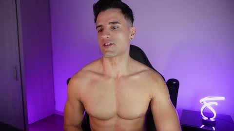 Snapshot of krops_ chatting on May 2026 08:52:01 AM KROPS online show from May 2026 08:52:01 AM