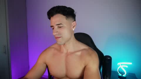 Snapshot of krops_ chatting on May 2026 02:42:02 AM KROPS online show from May 2026 02:42:02 AM