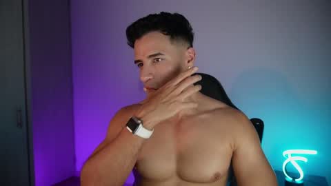Snapshot of krops_ chatting on June 2026 05:46:02 AM KROPS online show from June 2026 05:46:02 AM