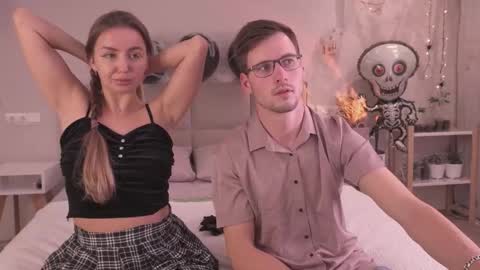 Snapshot of krutfrut chatting on October 2025 04:46:01 PM Fluffy and Krut online show from October 2025 04:46:01 PM